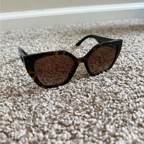 Authentic Prada Sunglasses - Picture 6 of 7